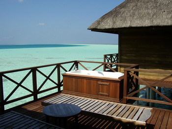 Maldives, South Nilandhe Atoll, Meedhuffushi, Vilu Reef Beach